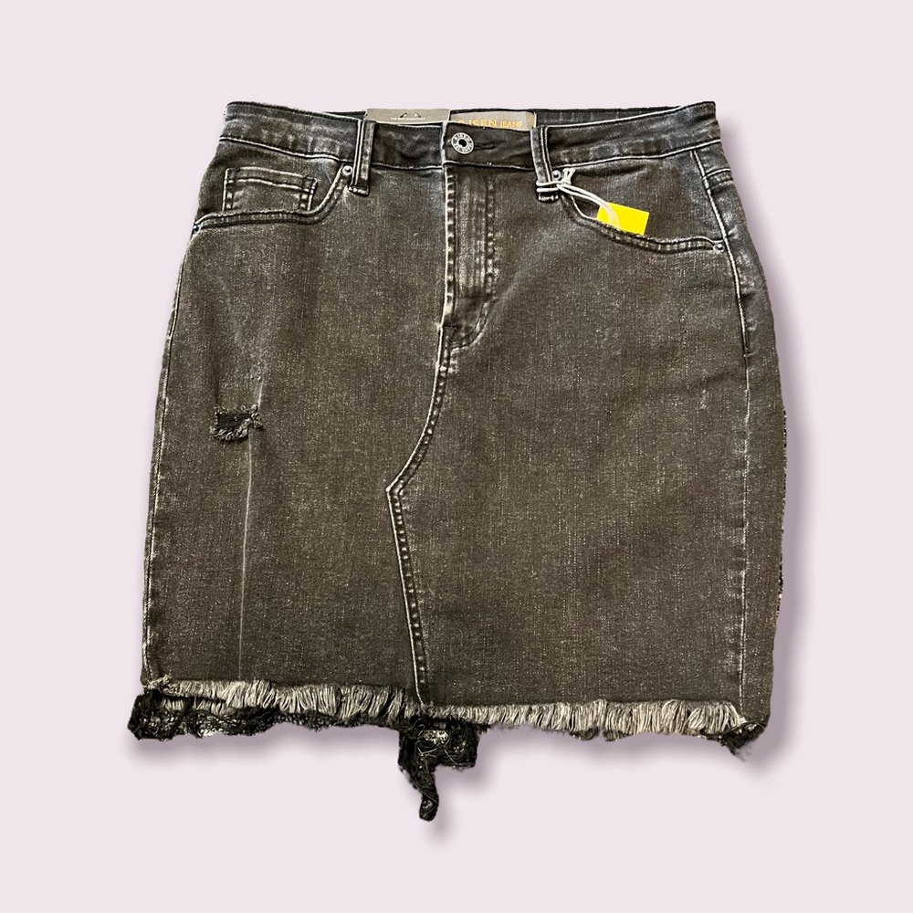 High Waist Frayed Hem Denim Skirt